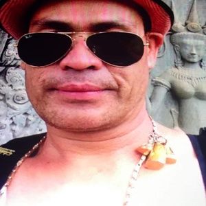 Meet your Posher, Thomas